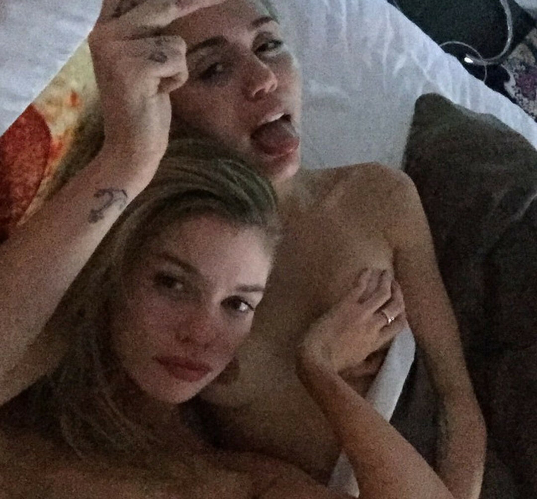 miley-cyrus gallery photo #1661