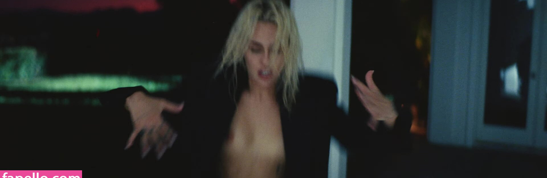 miley-cyrus gallery photo #1724