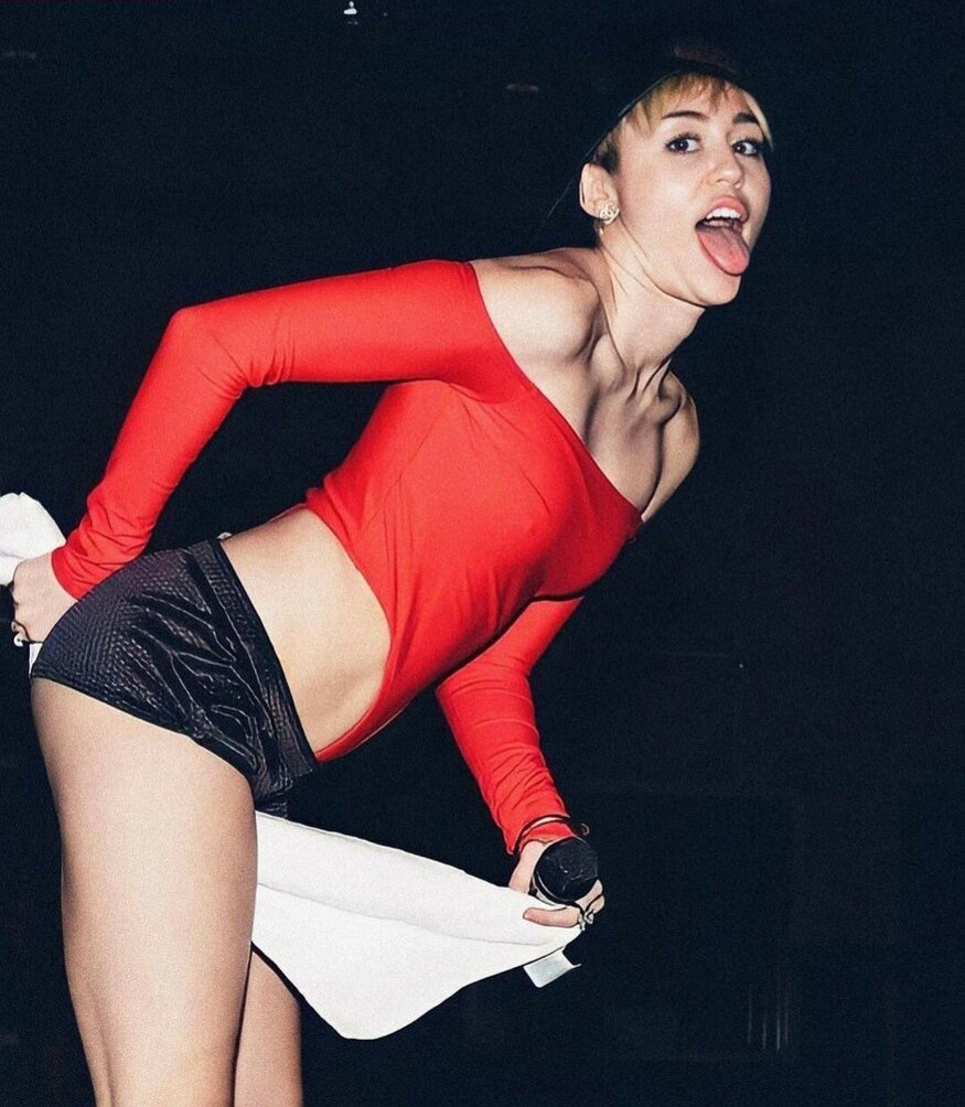 miley-cyrus gallery photo #1757