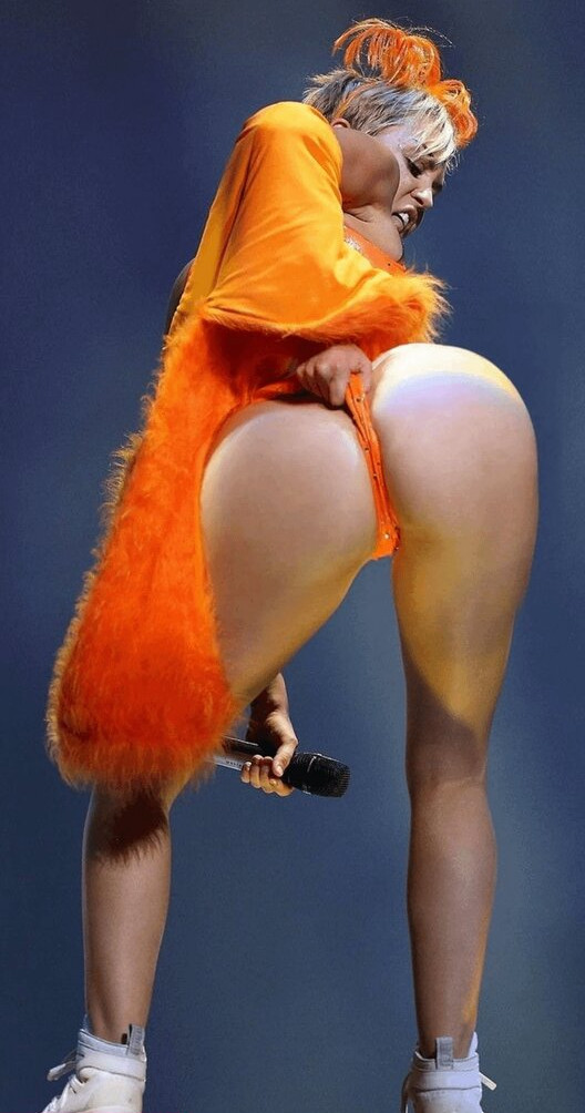 miley-cyrus gallery photo #178