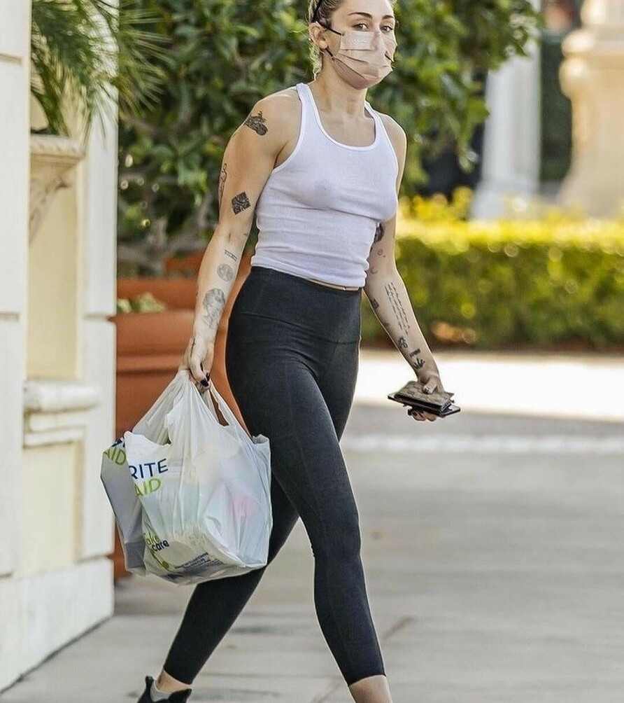 miley-cyrus gallery photo #1827