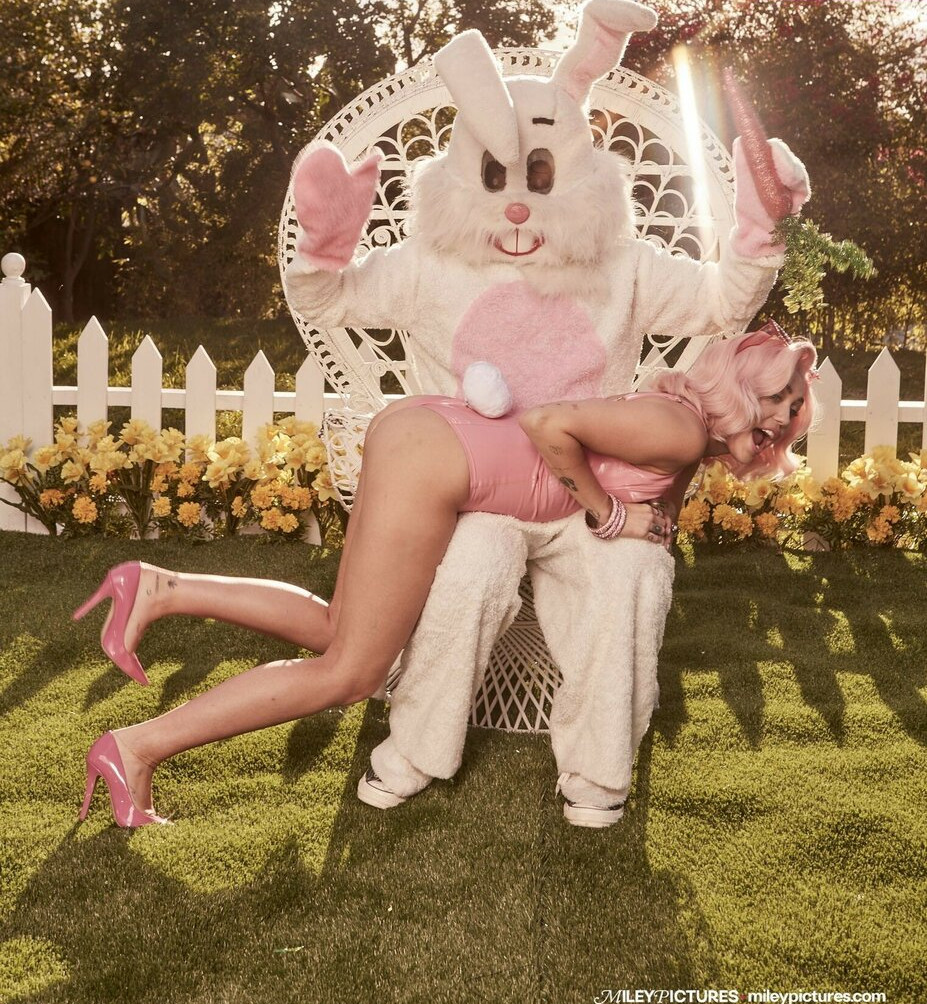 miley-cyrus gallery photo #1840