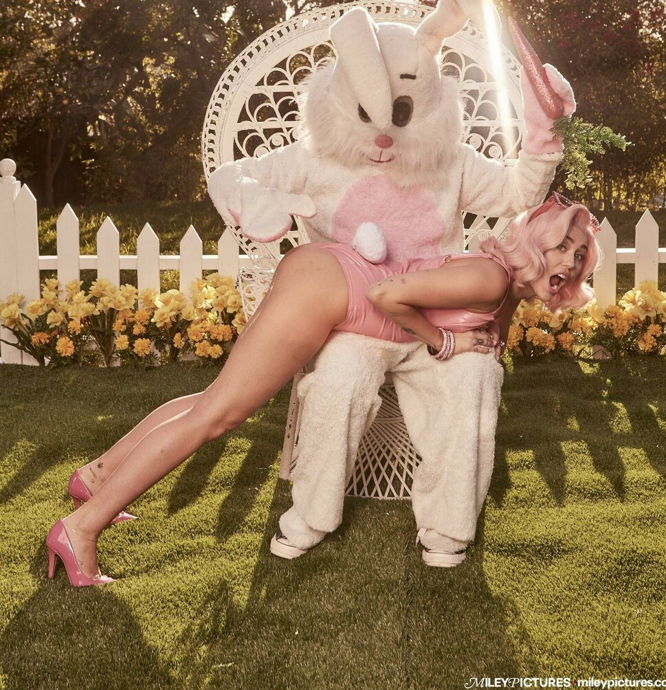 miley-cyrus gallery photo #1842