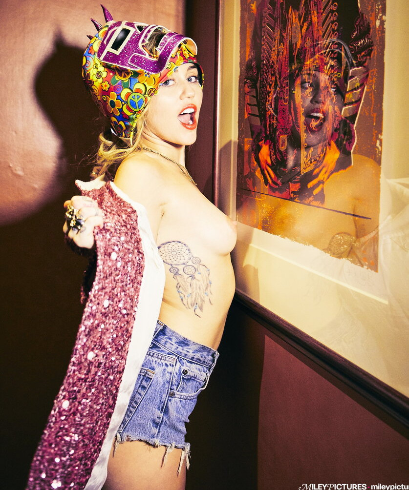 miley-cyrus gallery photo #1901