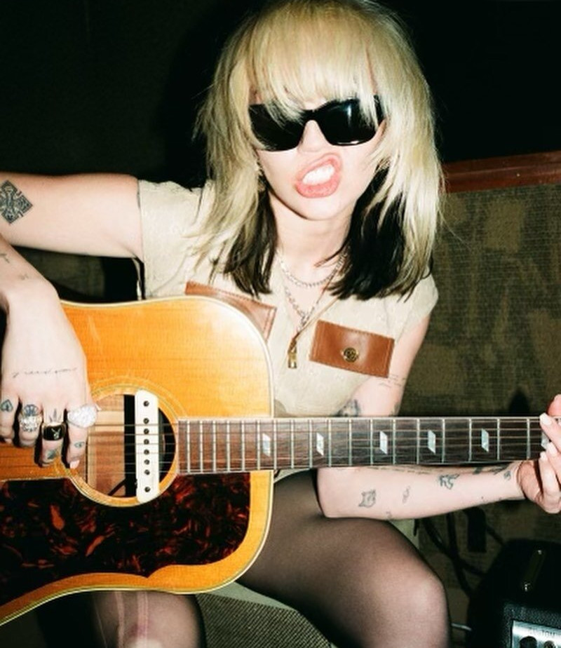 miley-cyrus gallery photo #194