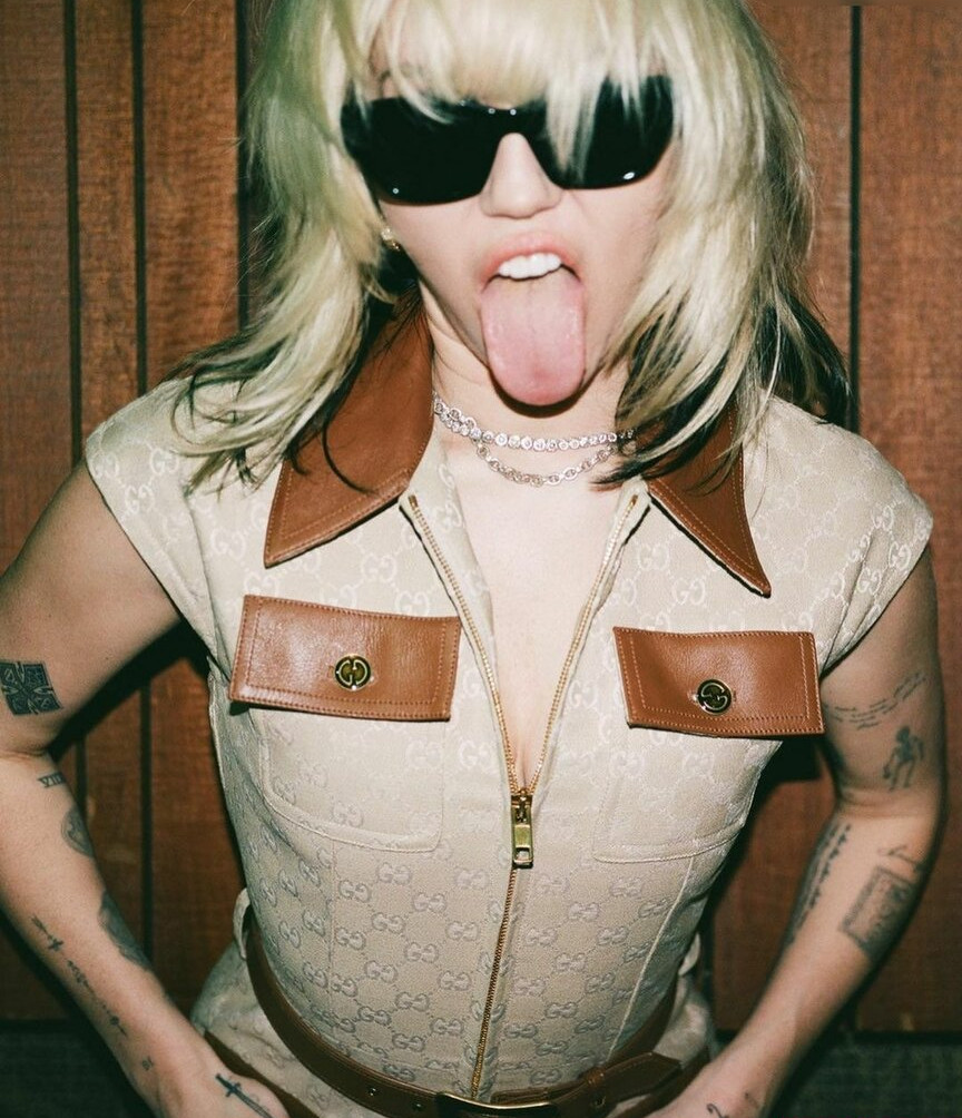 miley-cyrus gallery photo #196