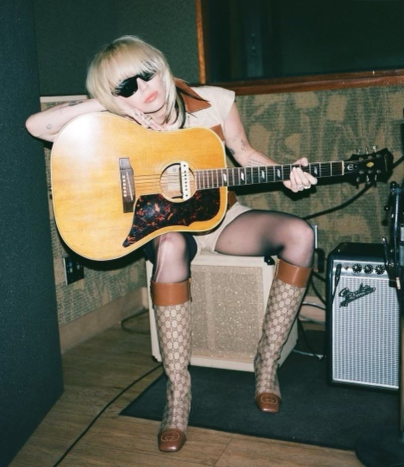 miley-cyrus gallery photo #204