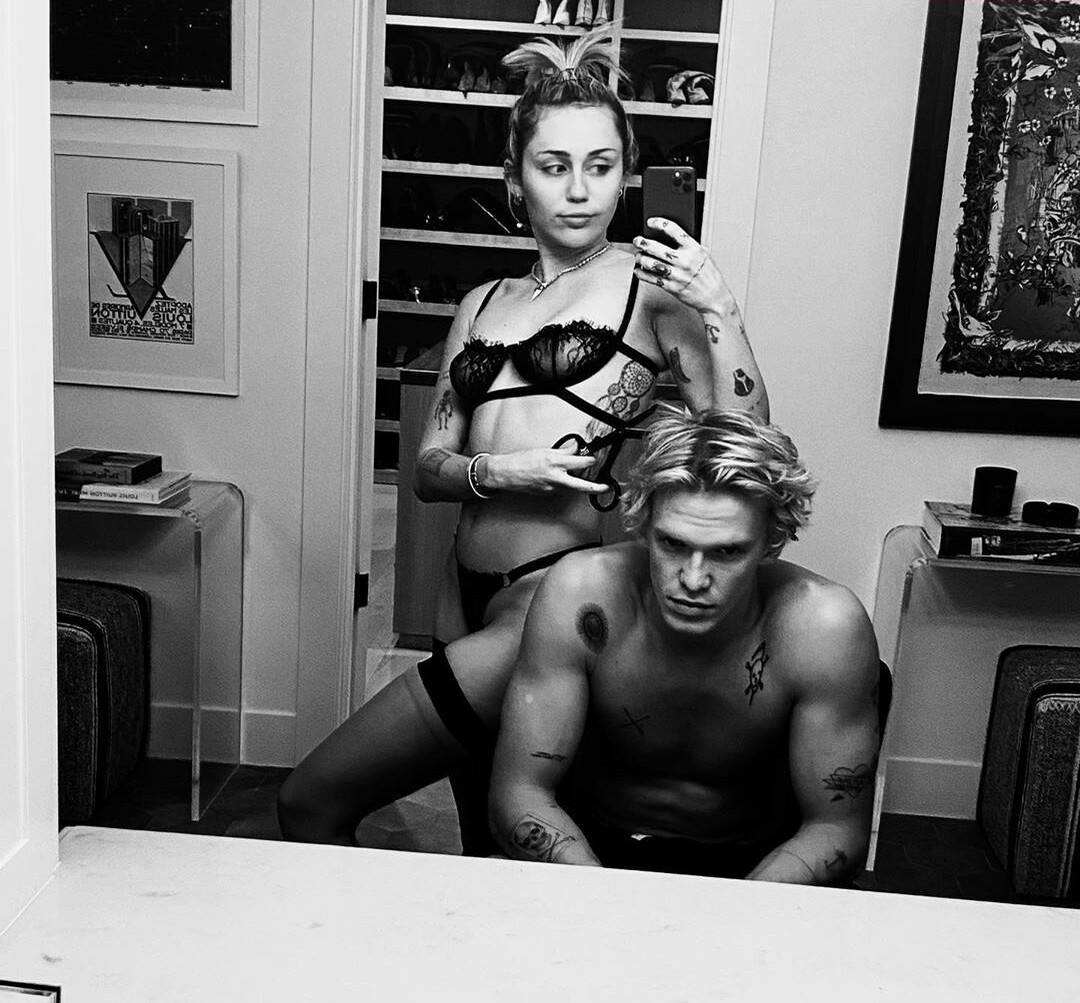 miley-cyrus gallery photo #2180