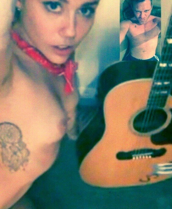 miley-cyrus gallery photo #2190