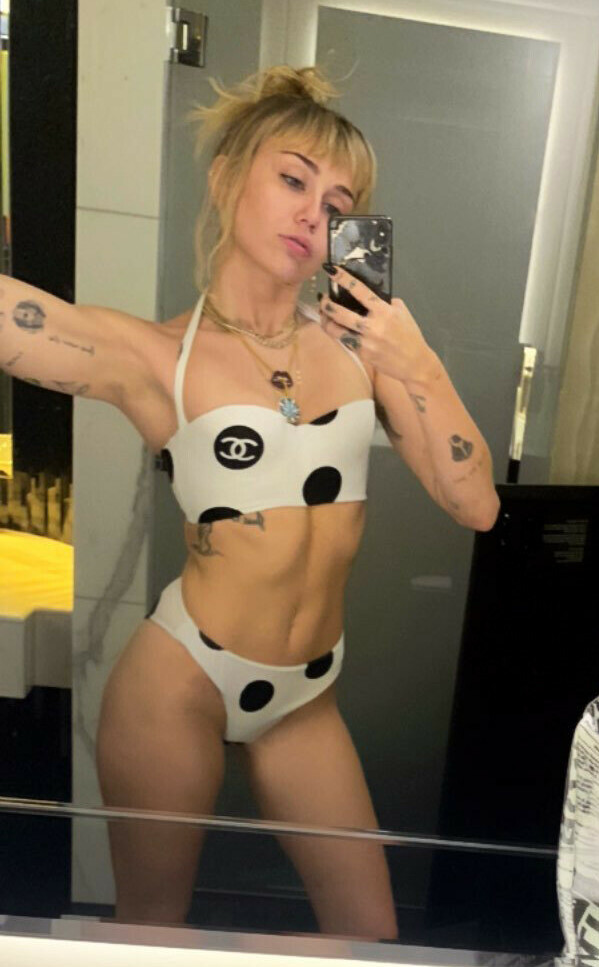 miley-cyrus gallery photo #2198