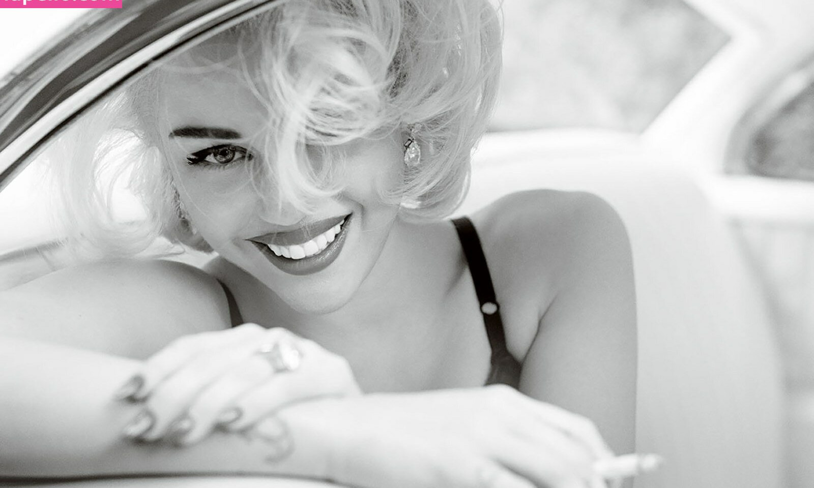 miley-cyrus gallery photo #2224