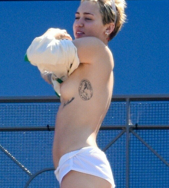 miley-cyrus gallery photo #2283