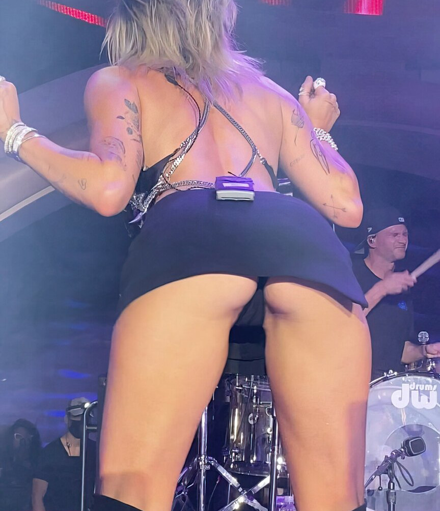 miley-cyrus gallery photo #2310