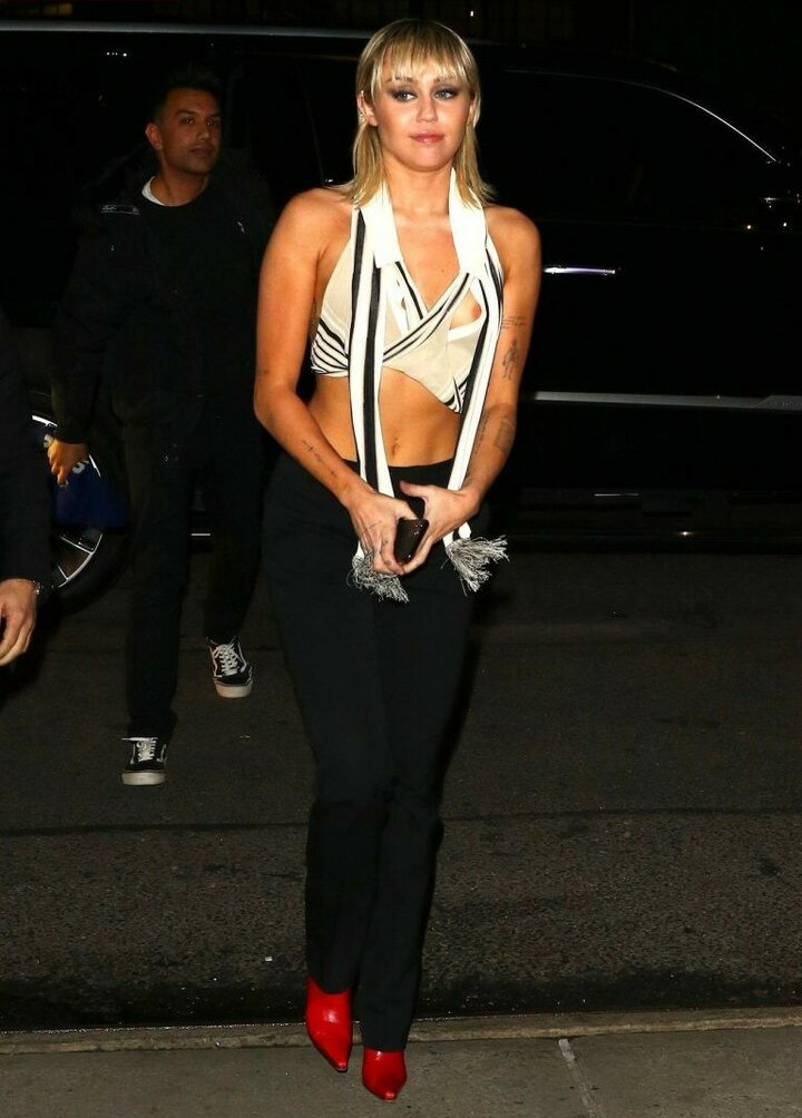 miley-cyrus gallery photo #2317