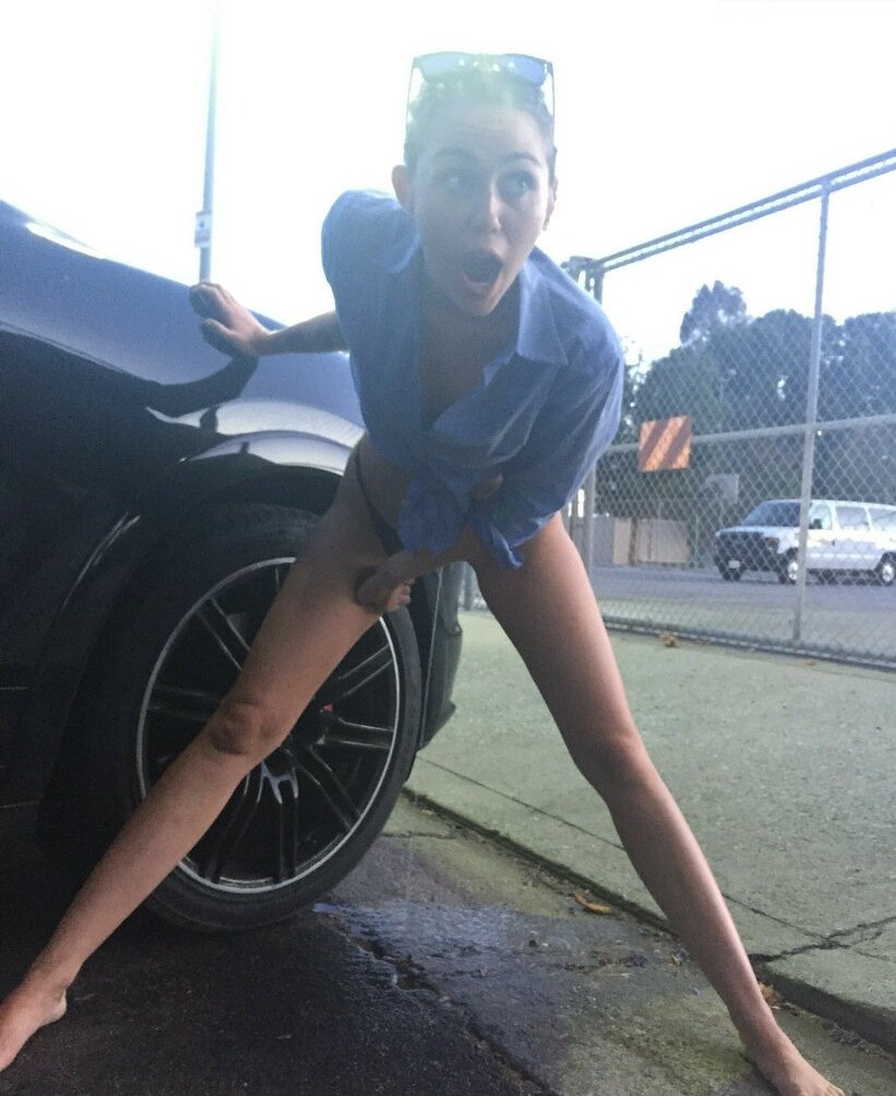 miley-cyrus gallery photo #2331