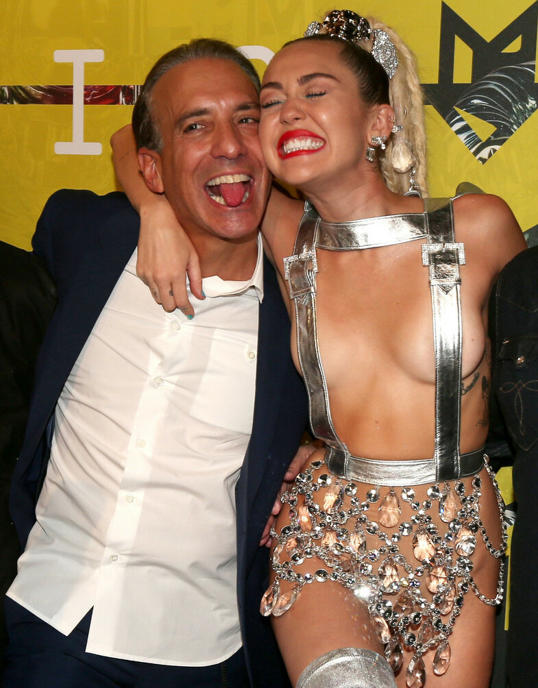 miley-cyrus Nude Leaks OnlyFans Photos #2416 - LeakJerk