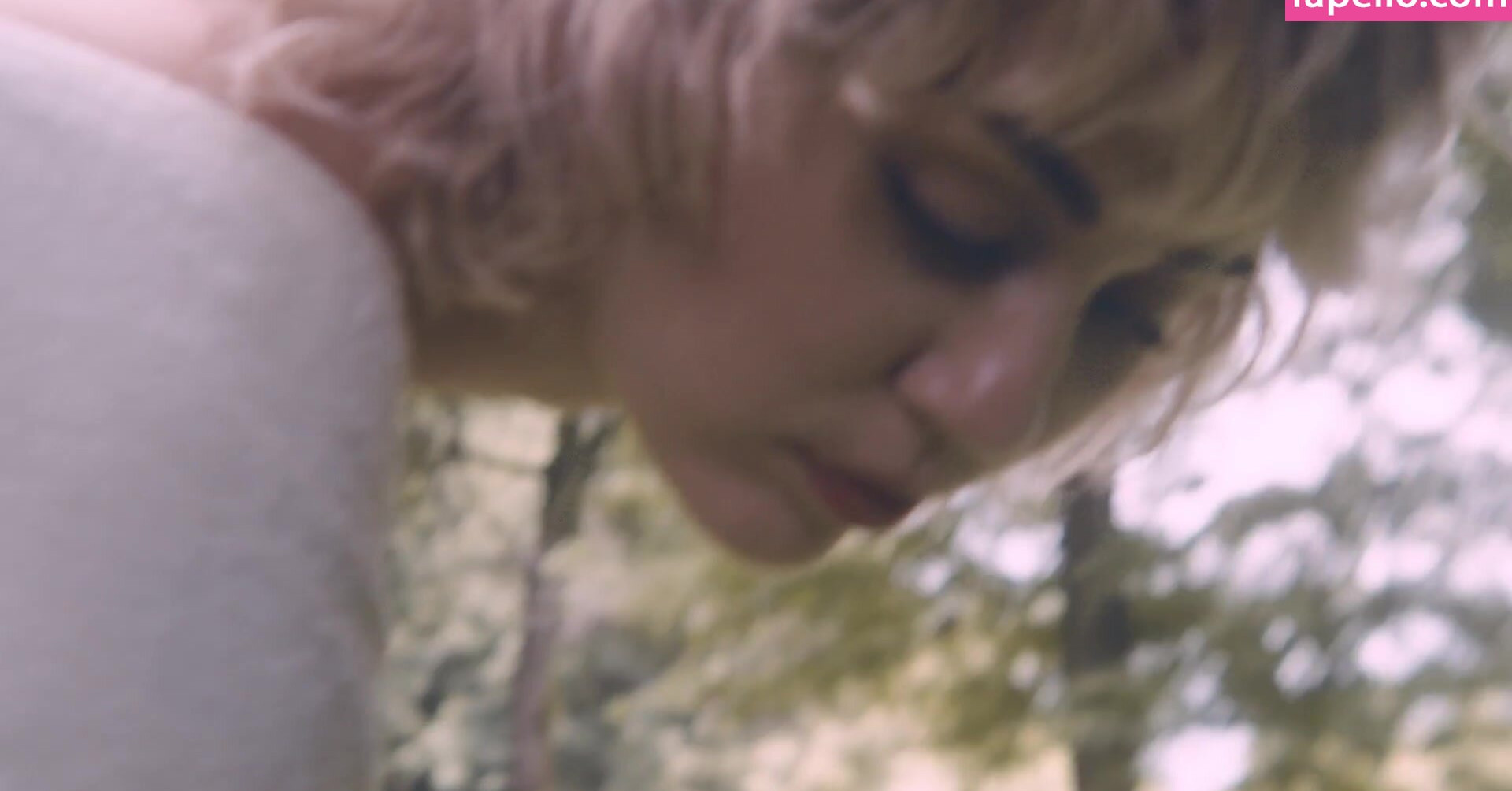 miley-cyrus gallery photo #246