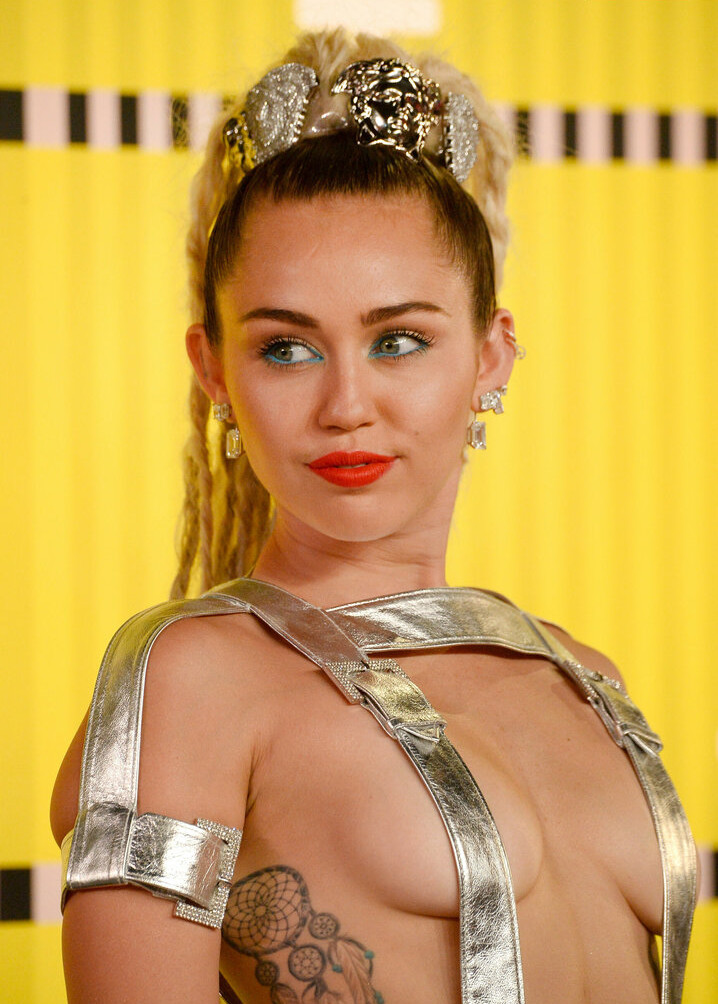 miley-cyrus Nude Leaks OnlyFans Photos #2458 - LeakJerk