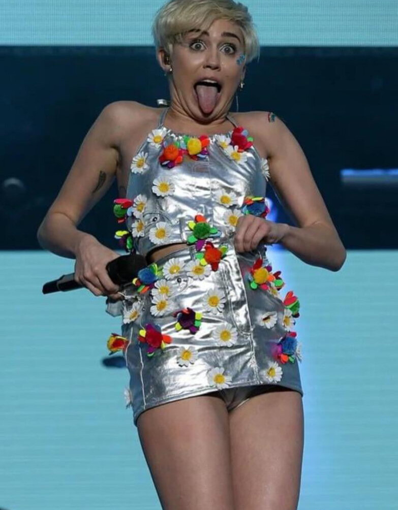 miley-cyrus gallery photo #252