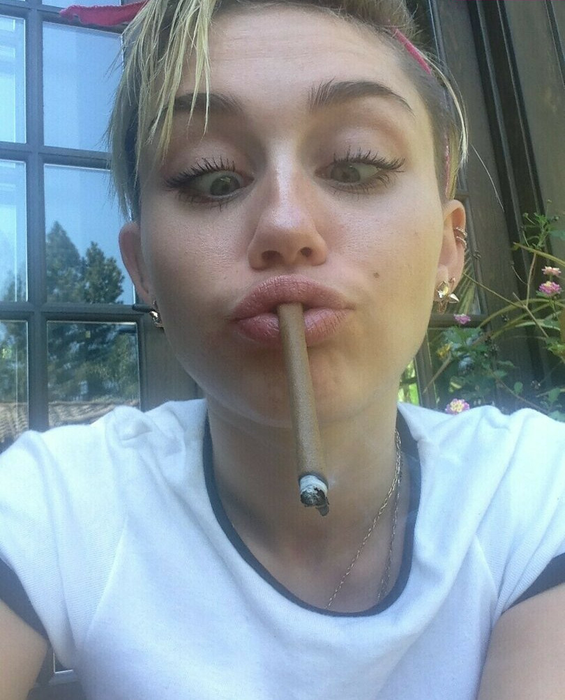 miley-cyrus Nude Leaks OnlyFans Photos #2545 - LeakJerk
