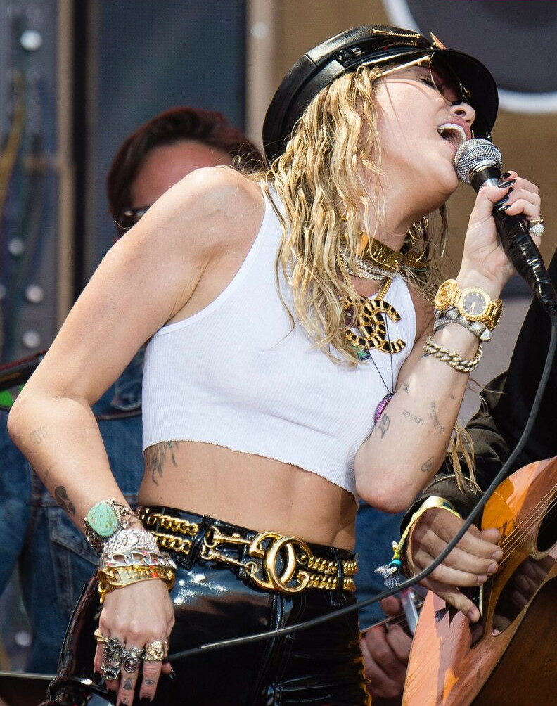 miley-cyrus gallery photo #263