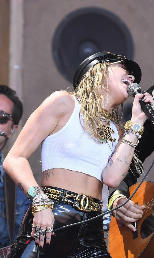 miley-cyrus gallery photo #264