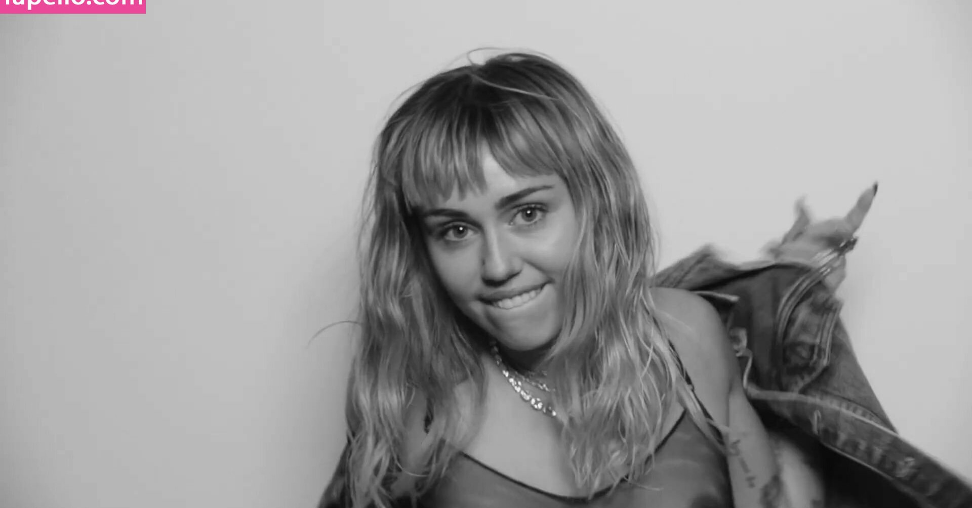 miley-cyrus Nude Leaks OnlyFans Photos #2685 - LeakJerk