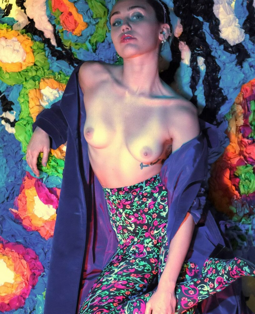 miley-cyrus Nude Leaks OnlyFans Photos #2690 - LeakJerk