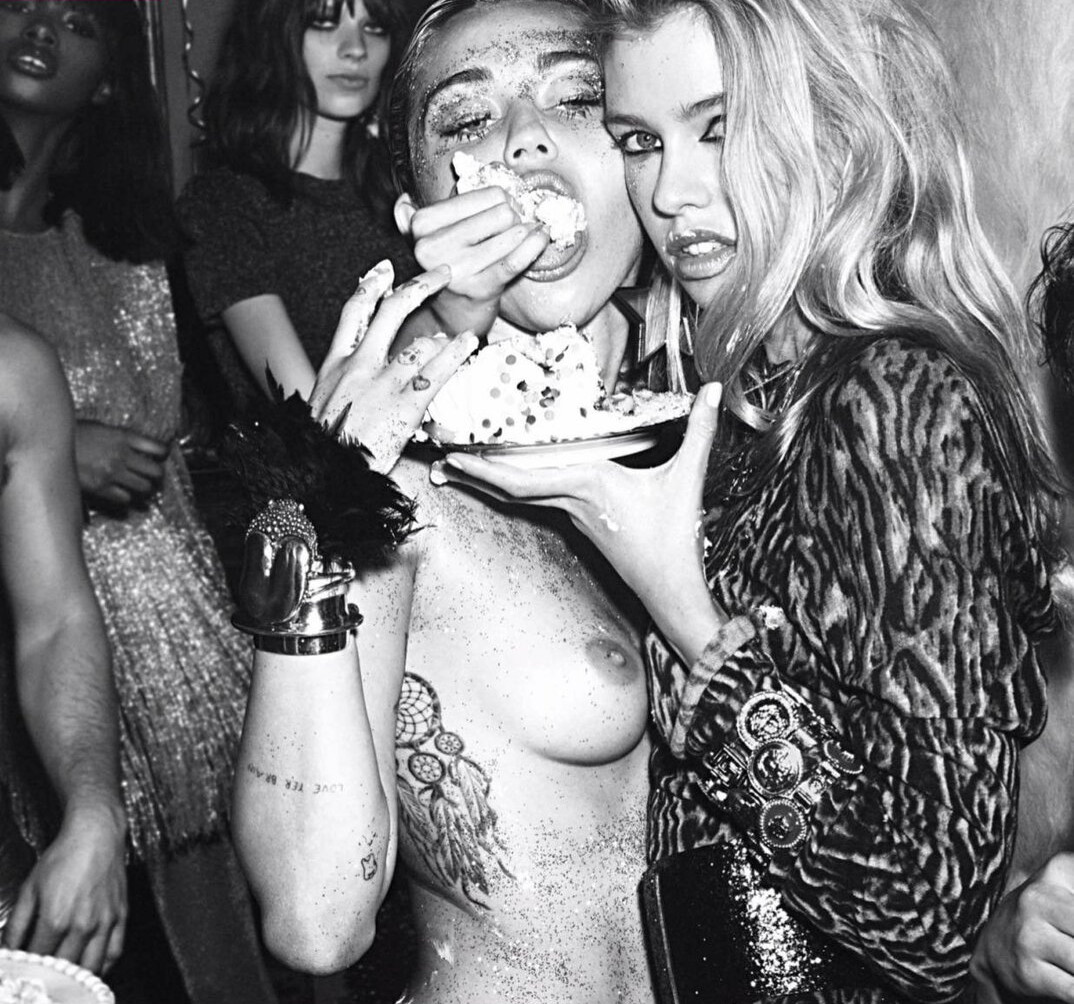 miley-cyrus Nude Leaks OnlyFans Photos #2726 - LeakJerk