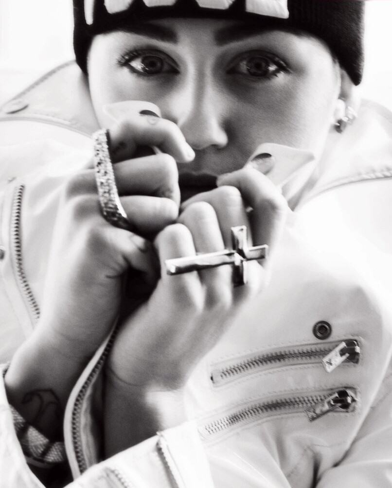 miley-cyrus gallery photo #277