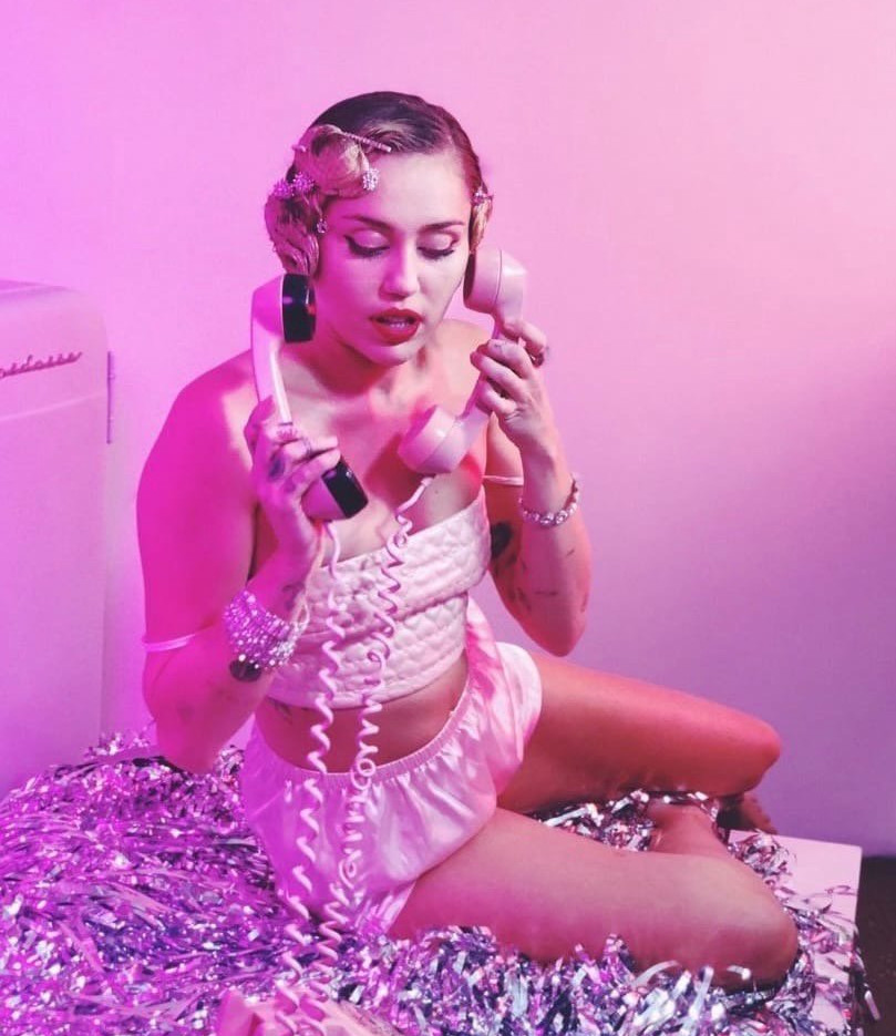 miley-cyrus Nahé úniky fotek pouze od fanoušků #3047 - Fapshots