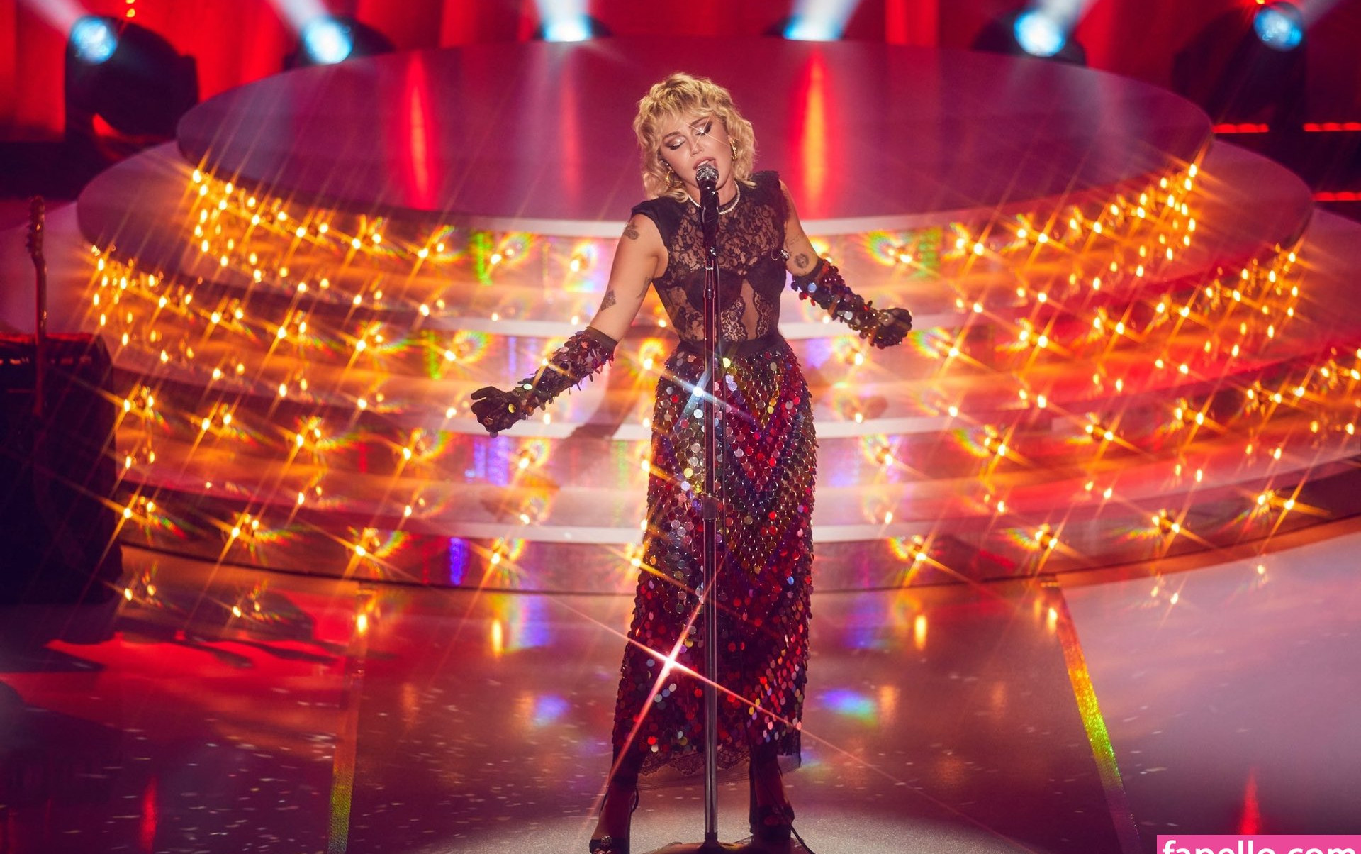 miley-cyrus Nahé úniky fotek pouze od fanoušků #3049 - Fapshots