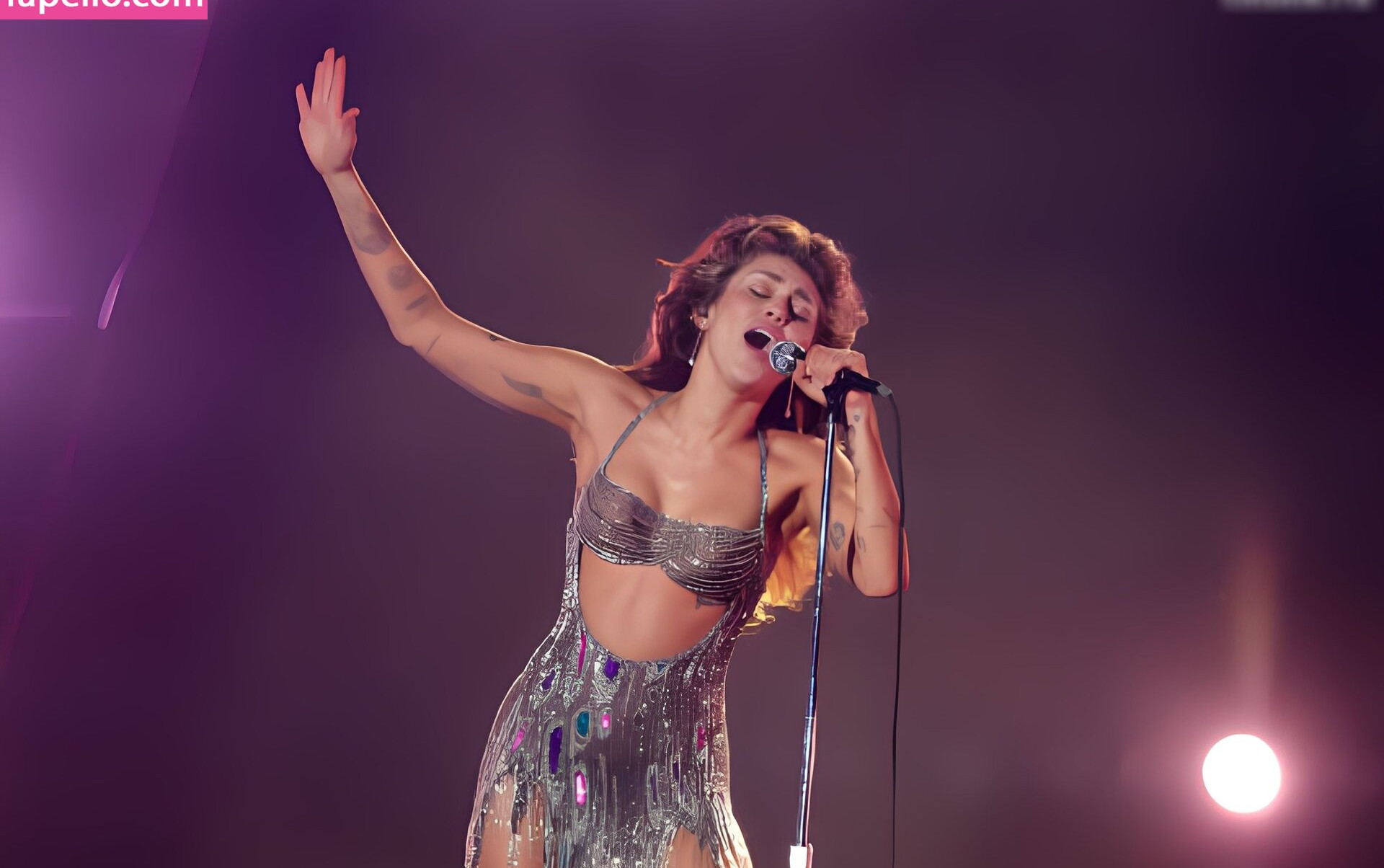 miley-cyrus gallery photo #330