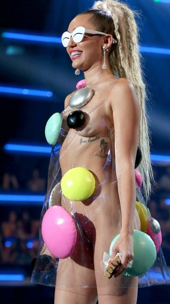 miley-cyrus gallery photo #340