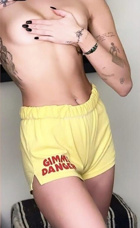 miley-cyrus gallery photo #428