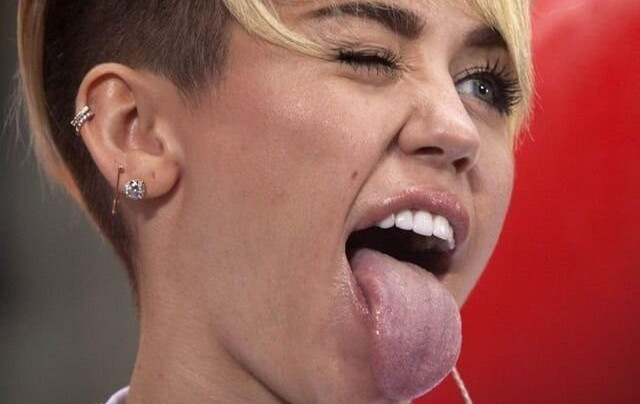 miley-cyrus gallery photo #437