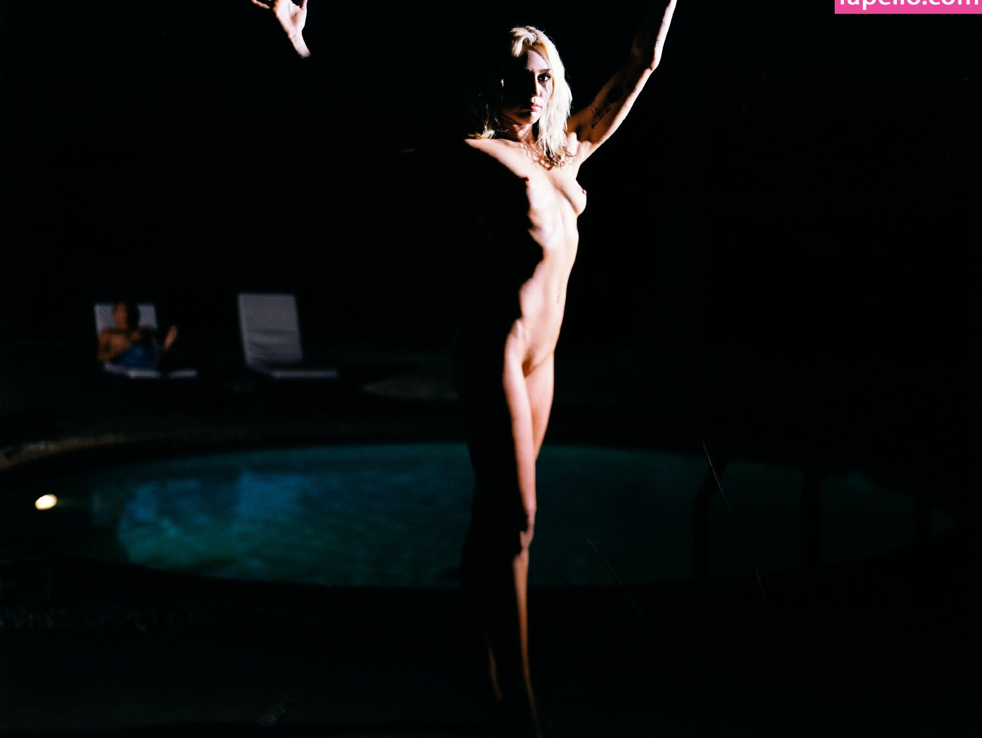 miley-cyrus gallery photo #493