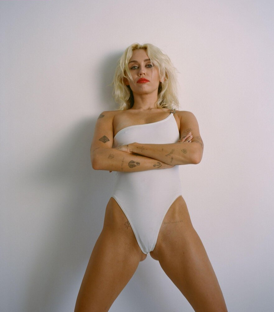 miley-cyrus gallery photo #495