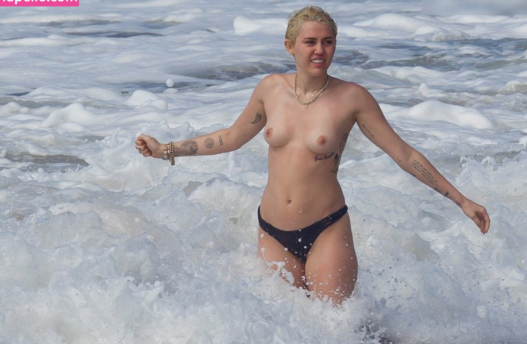 miley-cyrus gallery photo #528