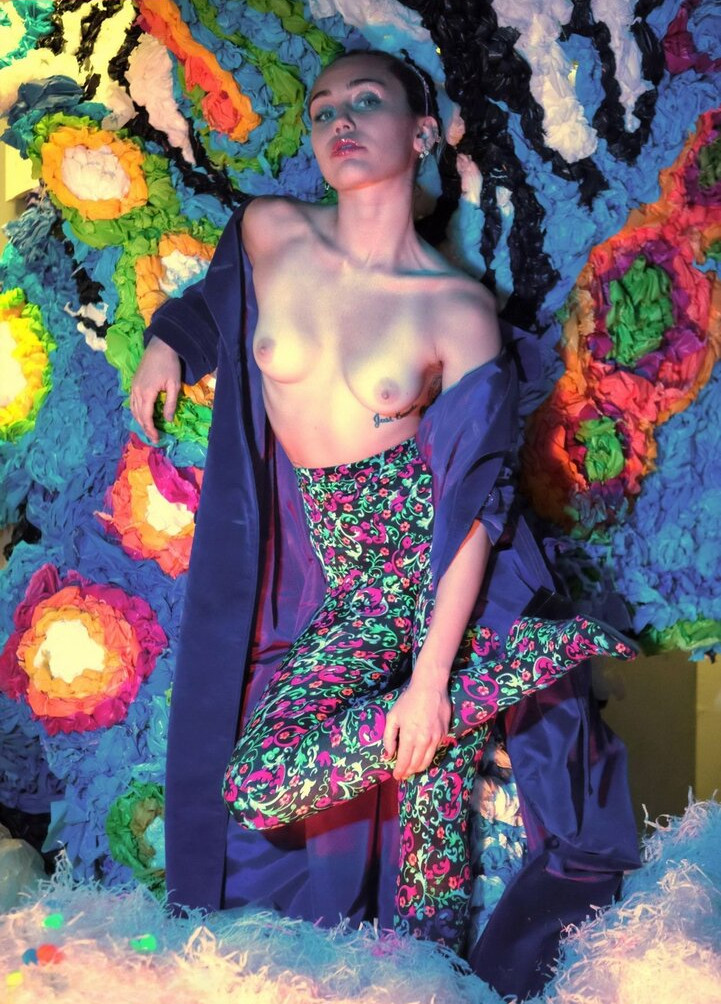 miley-cyrus gallery photo #533