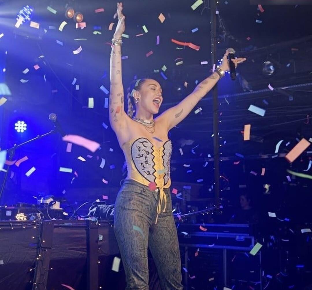 miley-cyrus gallery photo #622