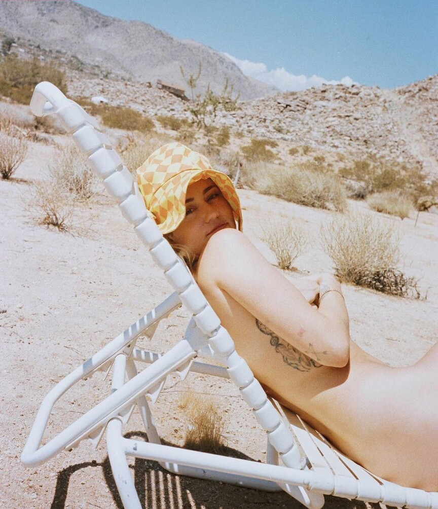 miley-cyrus gallery photo #970