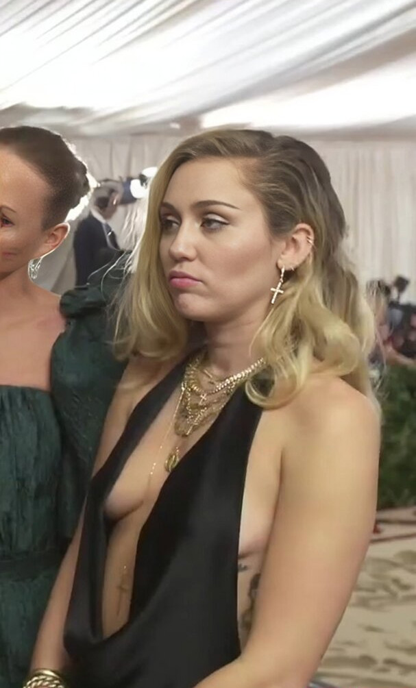 miley-cyrus gallery photo #984