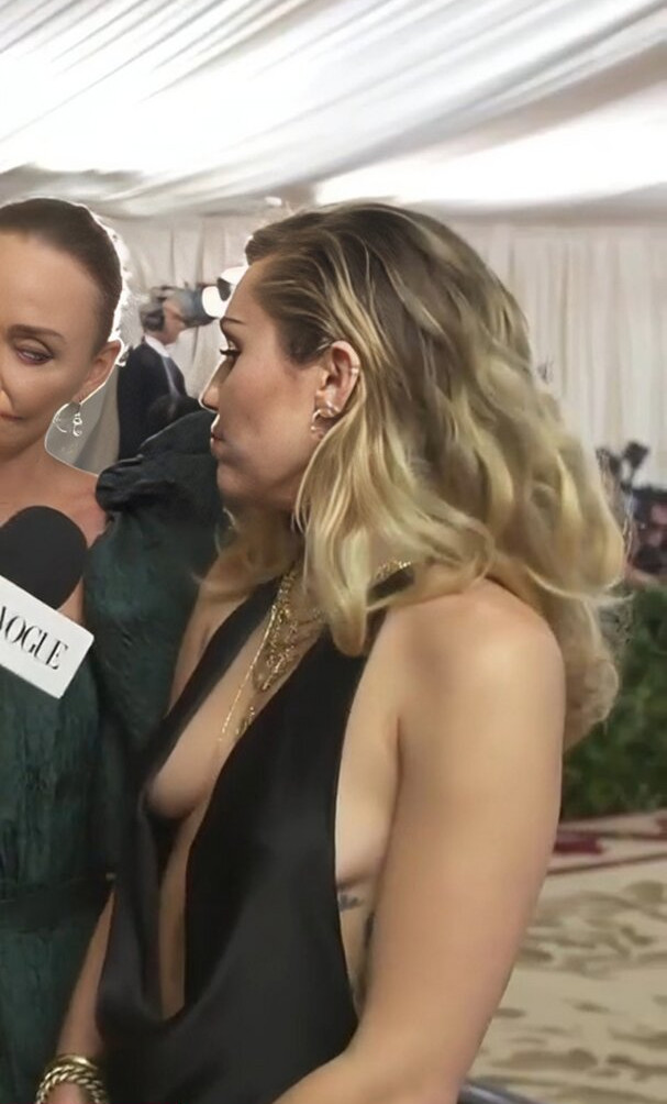 miley-cyrus gallery photo #986