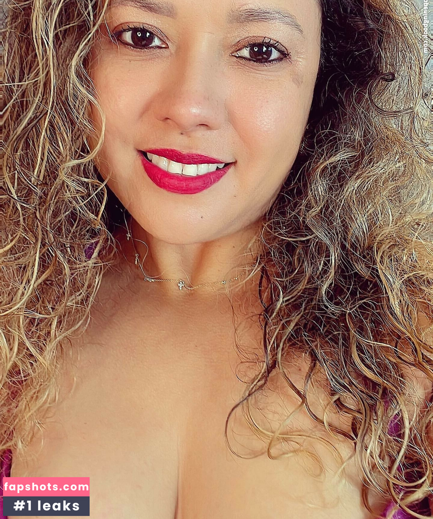 Milf Avocado gallery photo #9