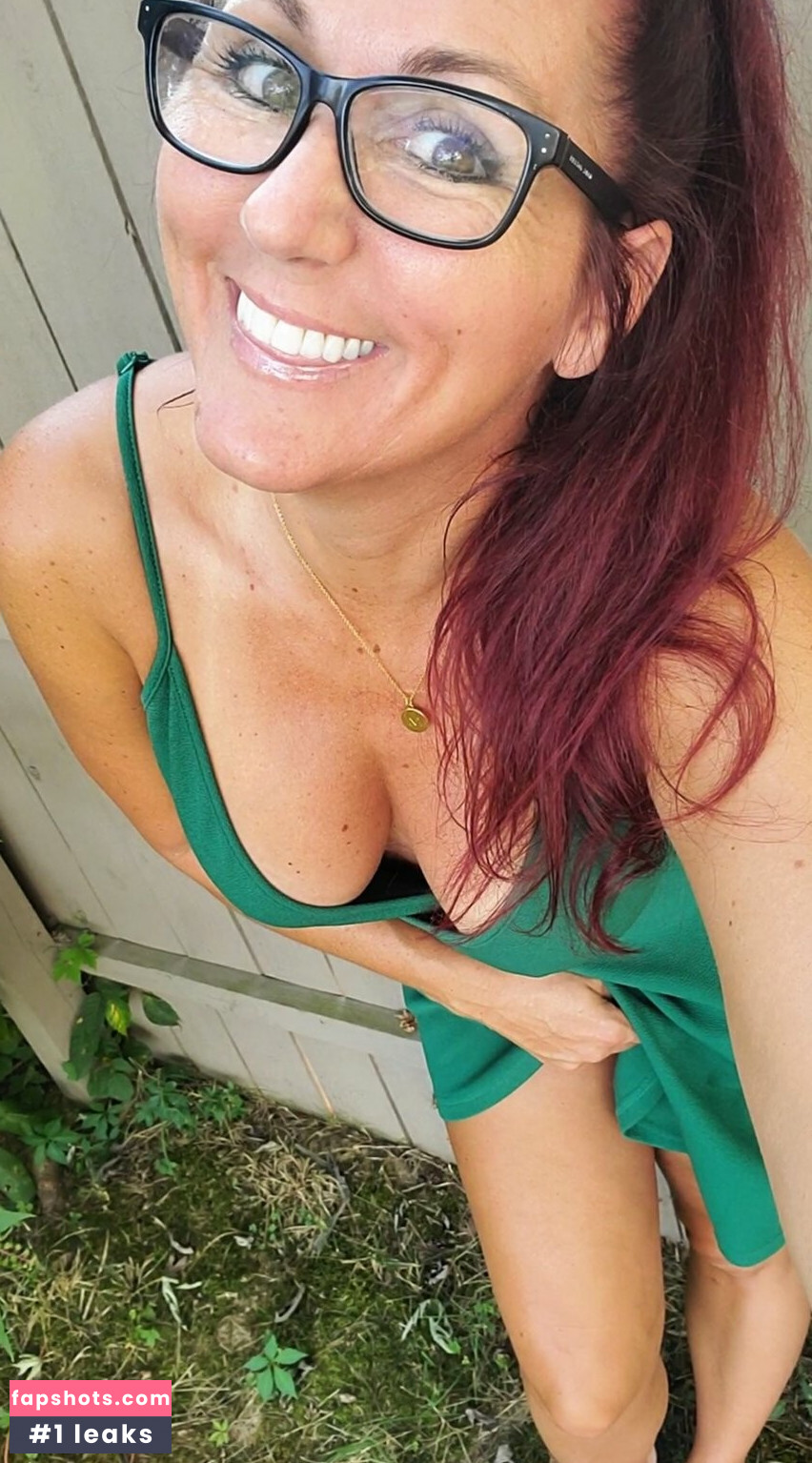 Milf Monie Nude Leaks OnlyFans Photos #3 - LeakJerk