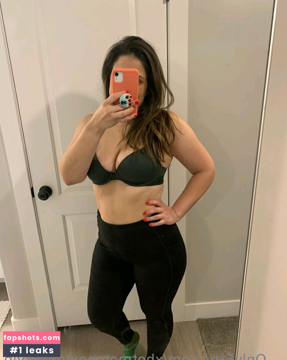 Milf Next Door gallery photo #11