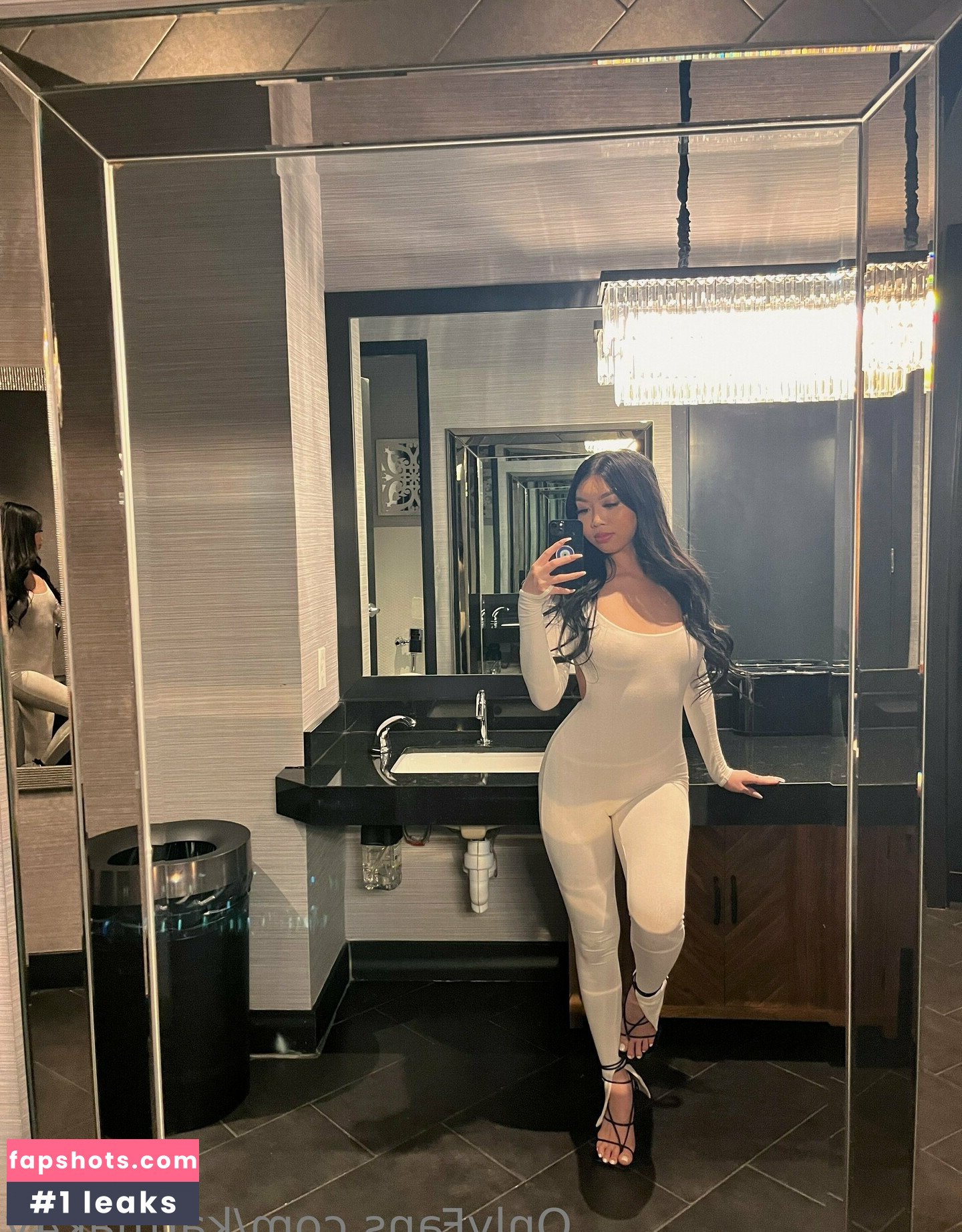 Milkteakitty nude babe gallery