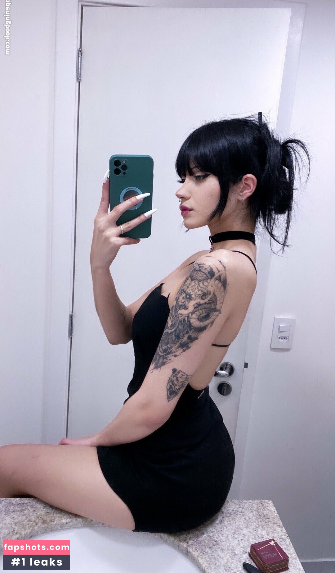 Milkyroth gallery photo #7