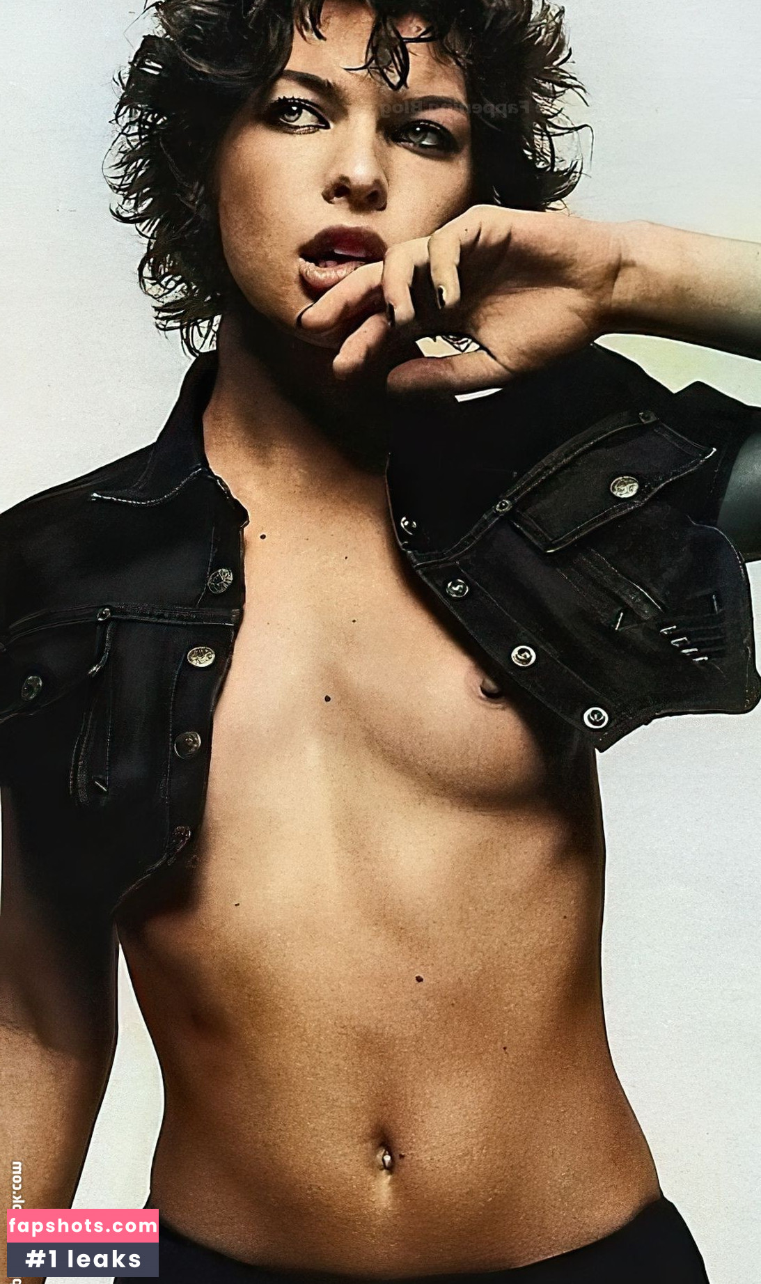 Milla Jovovich gallery photo #163